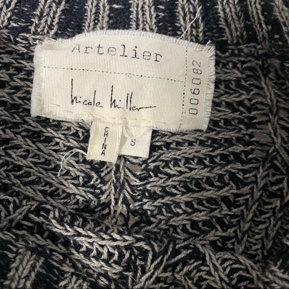 Nicole Miller Gray Crew Neck Sweater - Picture 3 of 10